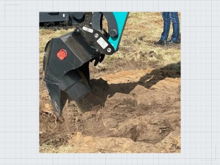 DB03 S40 Tieflöffel , Bagerschaufel Standard 3-4 TONE — Produktbild 02